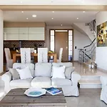 Alivia Lefkas Luxury *