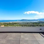 Alivia Lefkas Luxury *