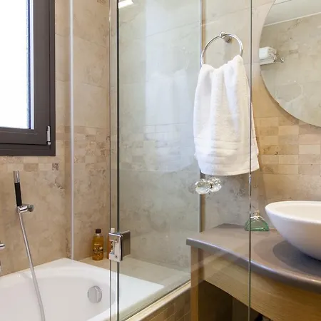 Alivia Lefkas Luxury