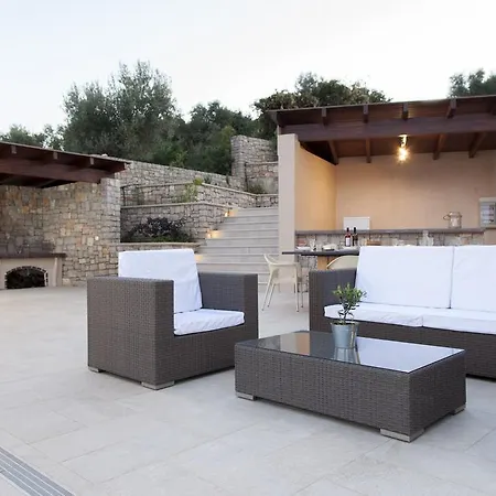 Alivia Lefkas Luxury Βίλα