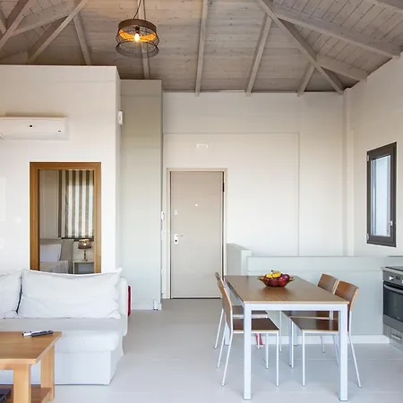 Alivia Lefkas Luxury Apólpena