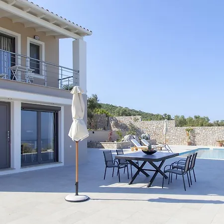 Alivia Lefkas Luxury Apólpena