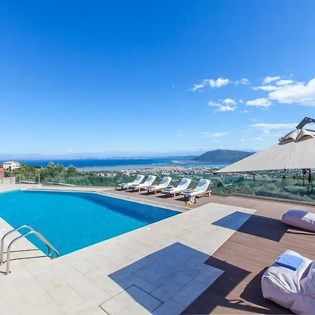Alivia Lefkas Luxury