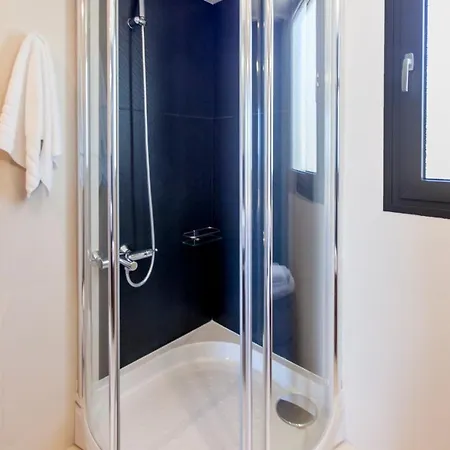 Alivia Lefkas Luxury Βίλα *