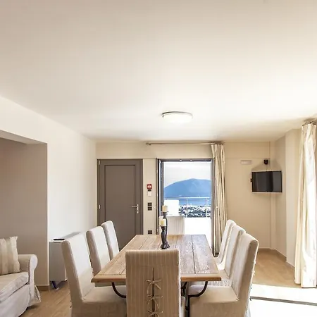 Villa Alivia Lefkas Luxury Apolpaina