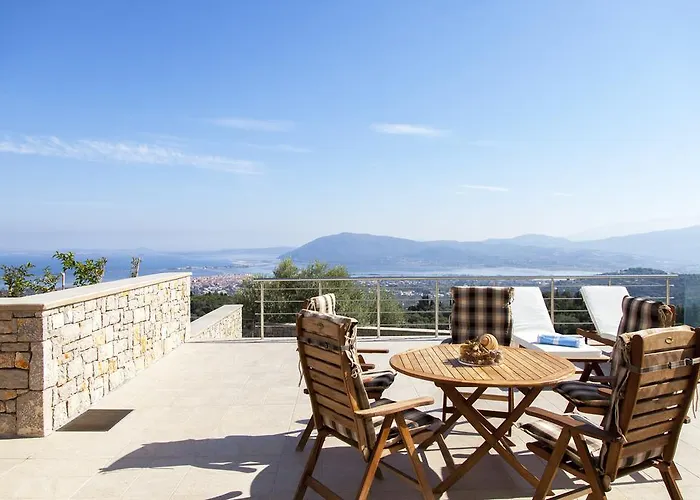 Alivia Lefkas Luxury * Apolpaina