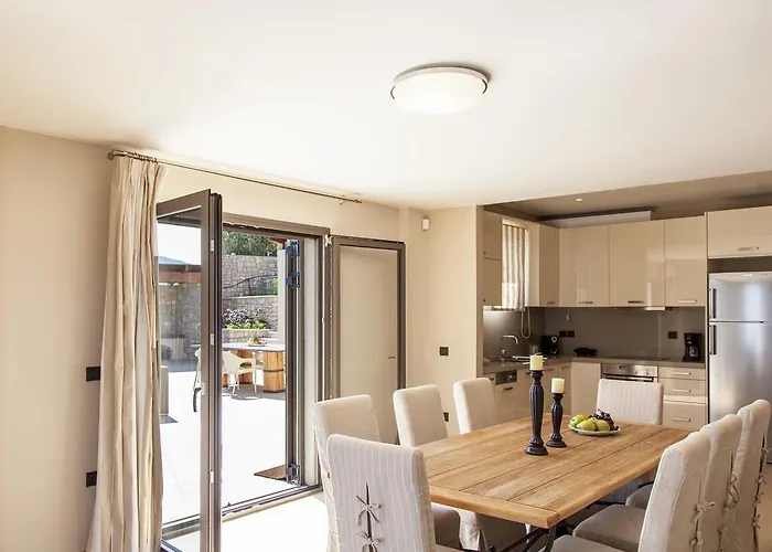 Alivia Lefkas Luxury Villa *