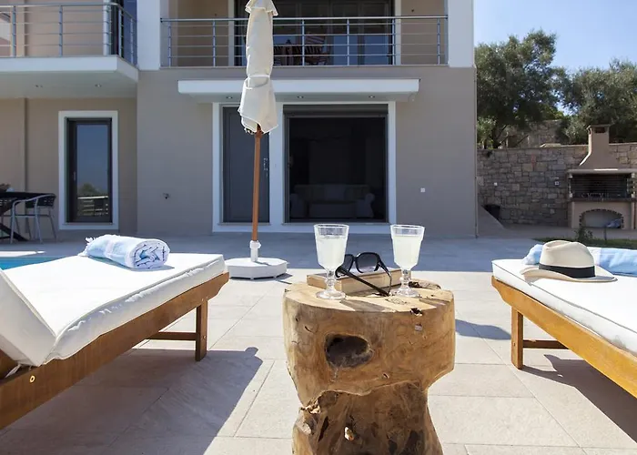 Alivia Lefkas Luxury *