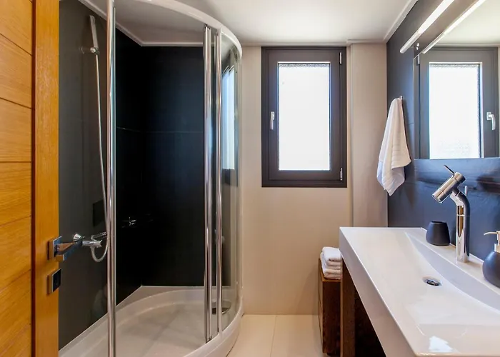 Alivia Lefkas Luxury *